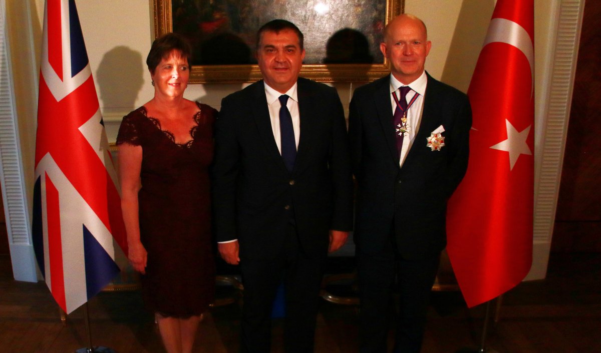 İngiltere Kraliçesi'nin 96. yaşı Ankara'da kutlandı