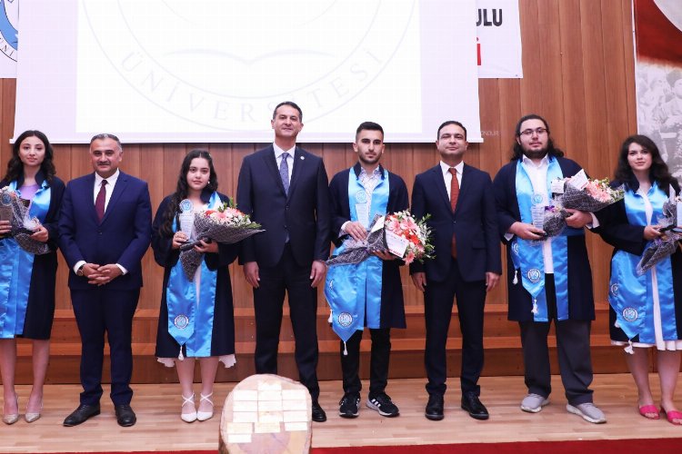 KAYÜ Develi&#039;de mezuniyet coşkusu