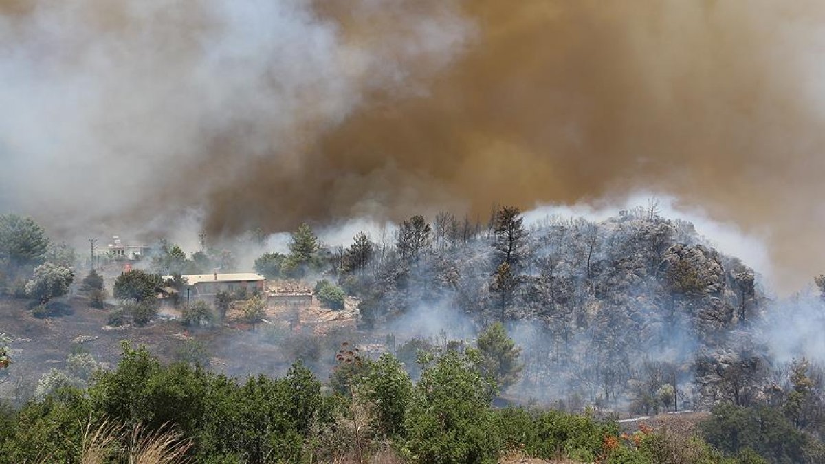 Marmaris yangınının büyümesini "karşı ateş tekniği" önledi