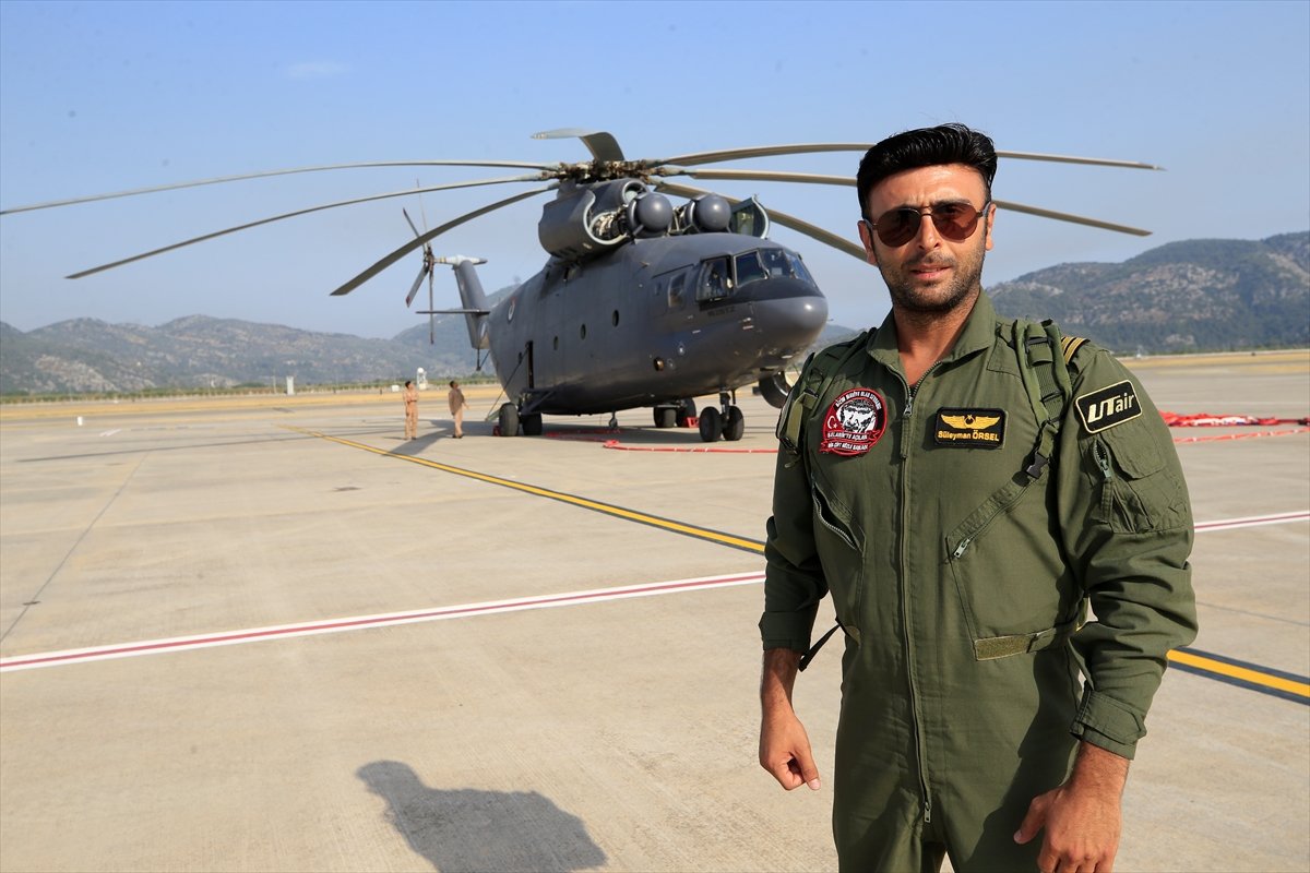 Marmaris'teki yangına Mi26'nın müdahale anları