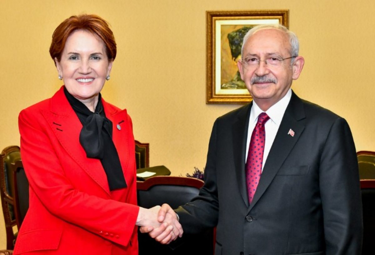 Meral Akşener'den Ali Babacan'a ziyaret