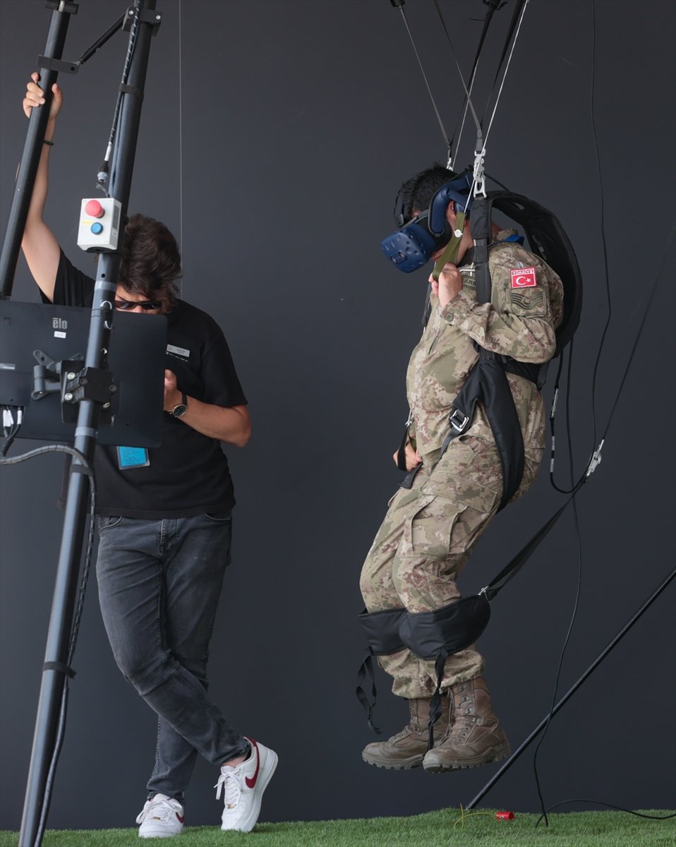 Milli savunma teknolojileri İzmir'de görücüye çıktı