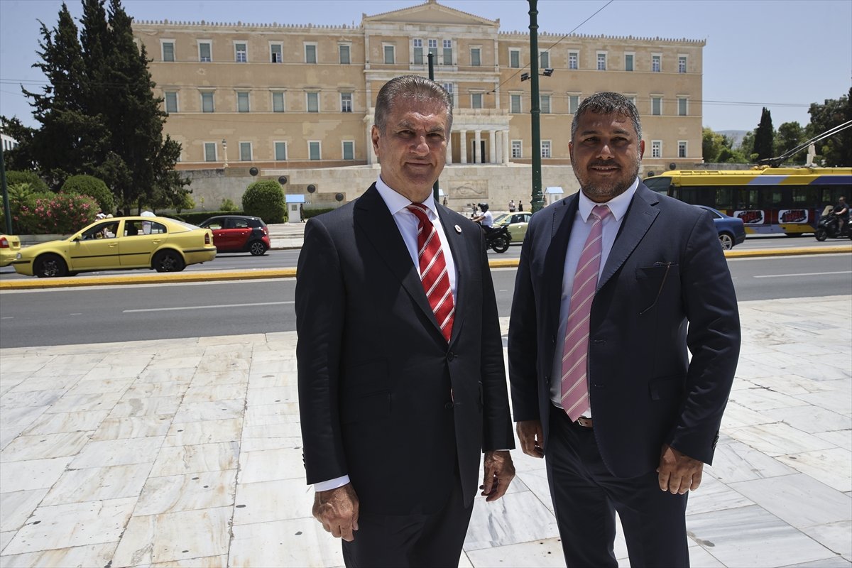 Mustafa Sarıgül, Atina'da Türk bayrağını açtı