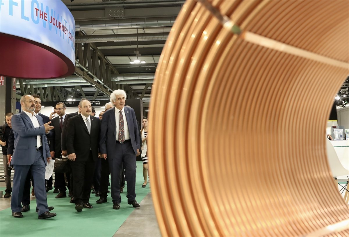 Mustafa Varank, İtalya'da iklimlendirme fuarının açılışını yaptı