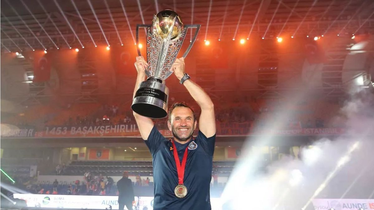 Okan Buruk imzayı attı