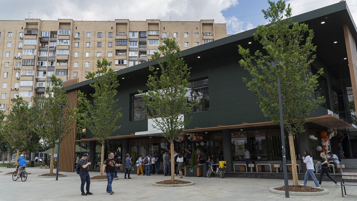 Rusya&#039;da McDonald’s restoranları, yeni adıyla tekrar hizmete açıldı