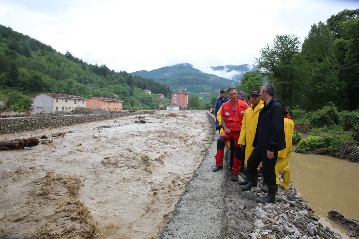 Sel Bölgelerinde  235 vatandaş tahliye edildi