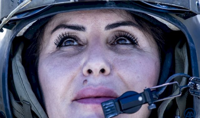 Jandarma'nın kadın pilotu orman yangınında görev yapıyıor