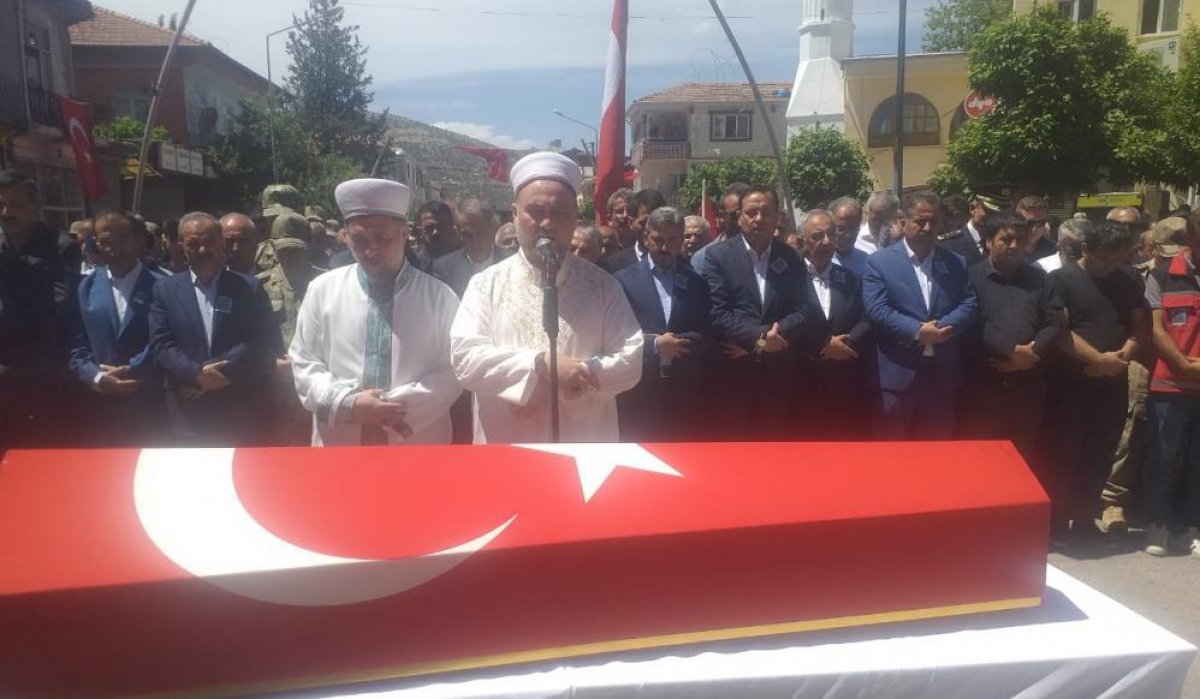 Türkiye şehitlerini uğurluyor