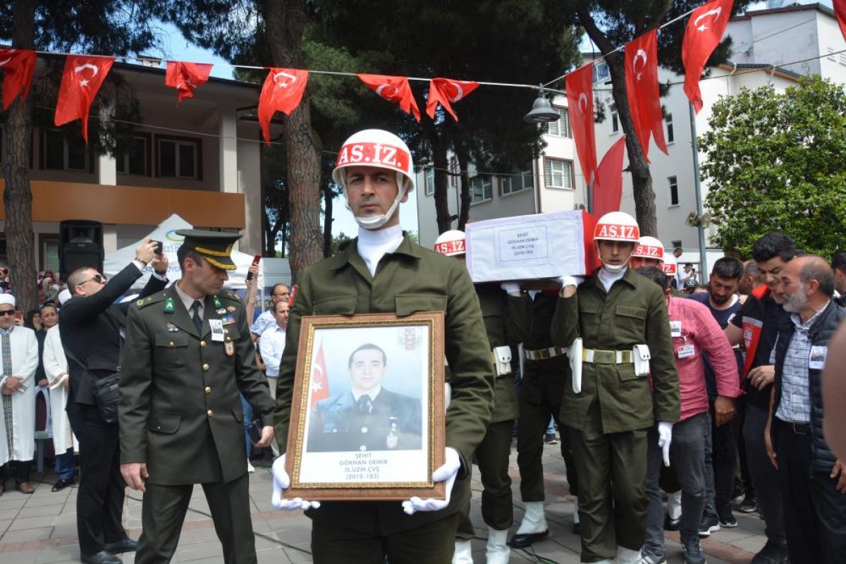 Türkiye şehitlerini uğurluyor