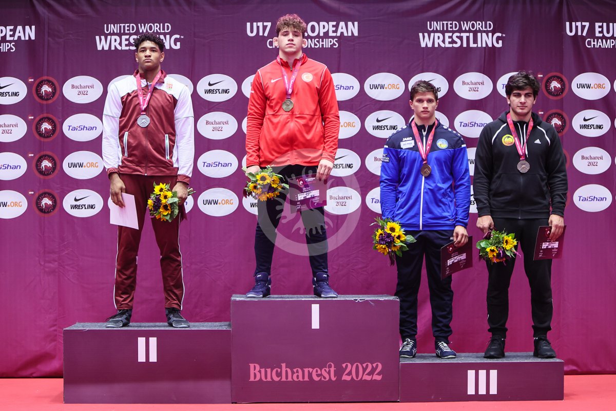 U17 Serbest Güreş Erkek Milli Takımı Avrupa ikincisi