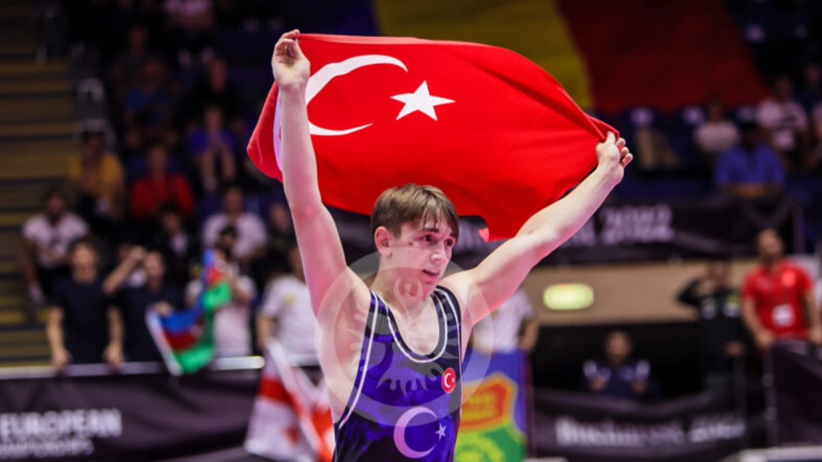 U17 Serbest Güreş Erkek Milli Takımı Avrupa ikincisi