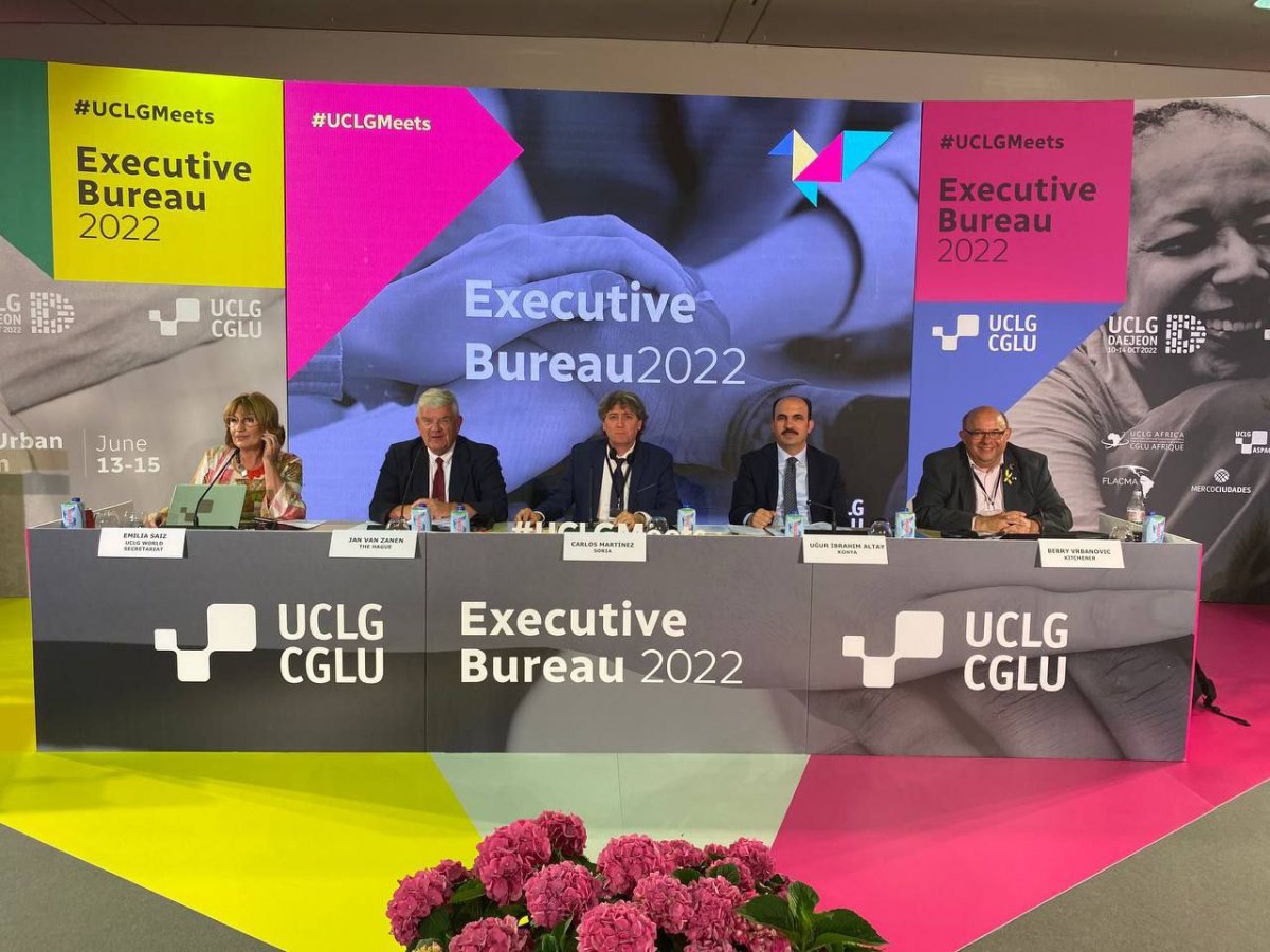 Uğur İbrahim Altay Dünya Belediyeler Birliği Başkanı oldu