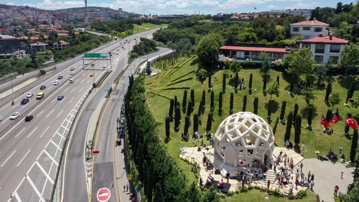 15 Temmuz Şehitleri mezarları başında anıldı