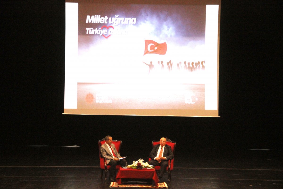 15 Temmuz'un seyrini değiştiren vali Sivas'ta konuştu