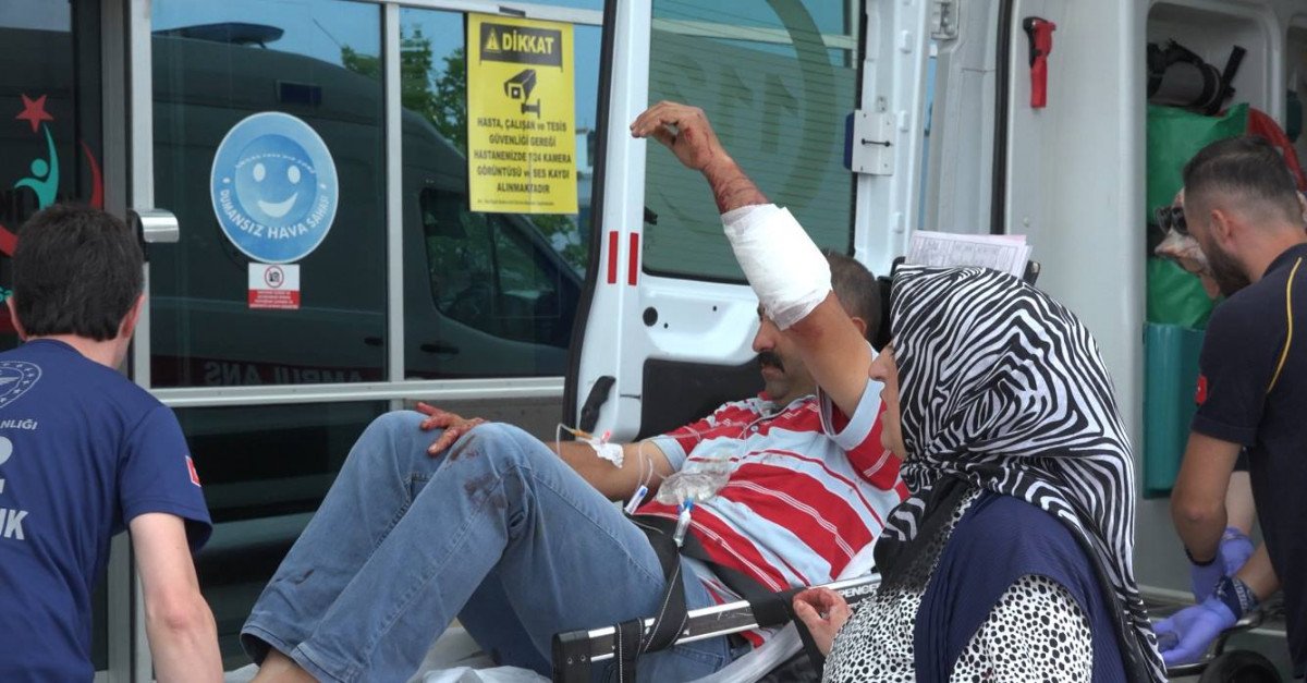 Acemi kasaplar hastanelik oldu