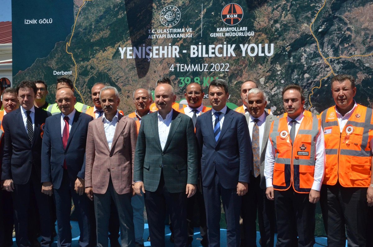 Adil Karaismailoğlu'ndan 6'lı masaya eleştiri