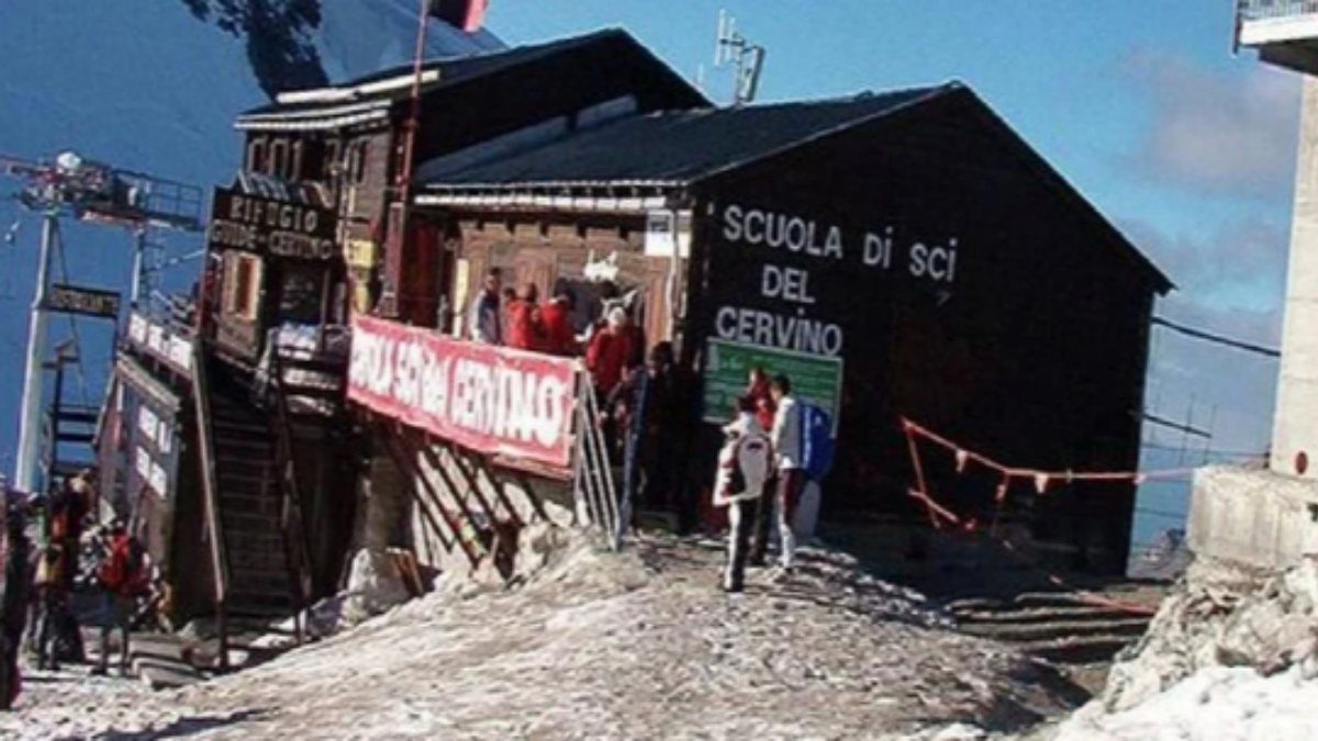 Alpler&#039;deki buzullar eriyince İtalya-İsviçre sınırı yer değiştirdi