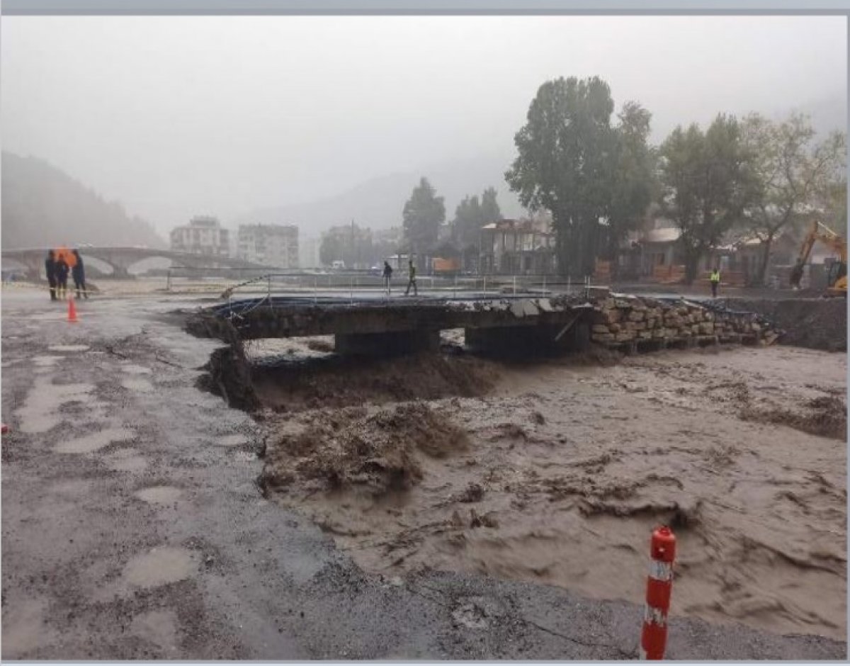 Batı Karadeniz'de hasar tespit çalışmaları sürüyor: 20 bina acil yıkılacak
