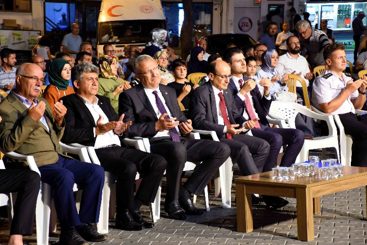 Bursa Karacabey&#039;de 15 Temmuz ruhuna yakışır program