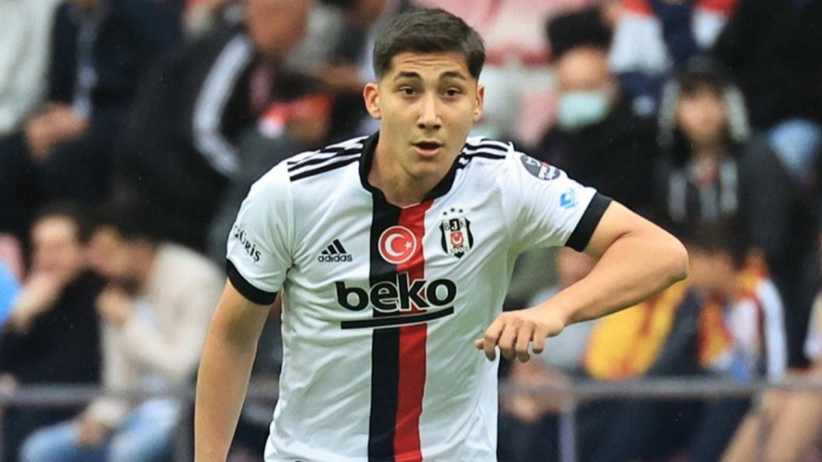 Emirhan İlkhan'dan transfer açıklaması