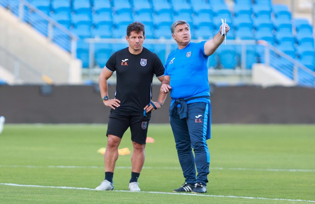 Emre Belözoğlu: Fenerbahçe'de sabırsızlık var