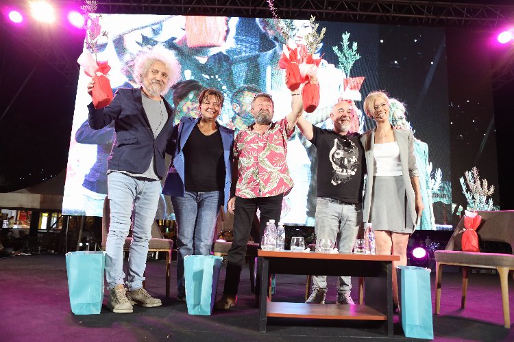 Erkan Can, Güven Kıraç ve Yüksel Aksu Bursa Gemlik'te buluştu