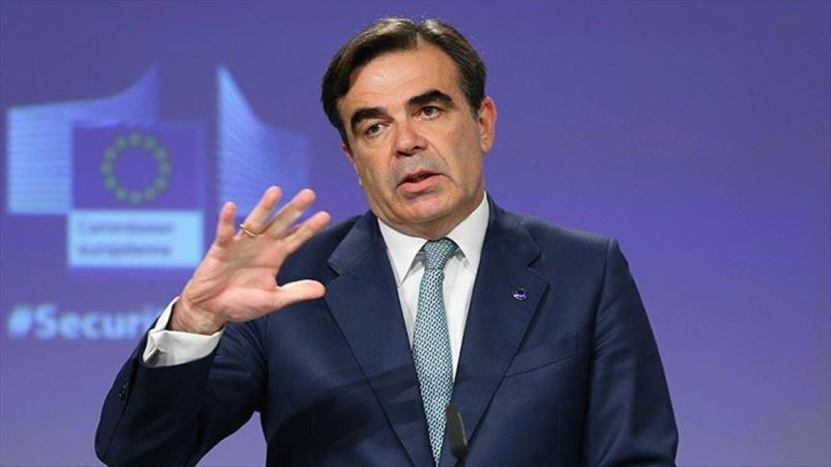 Frontex, sığınmacıların Türk karasularına geri itilmesinde Yunanistan'a yardım ediyor