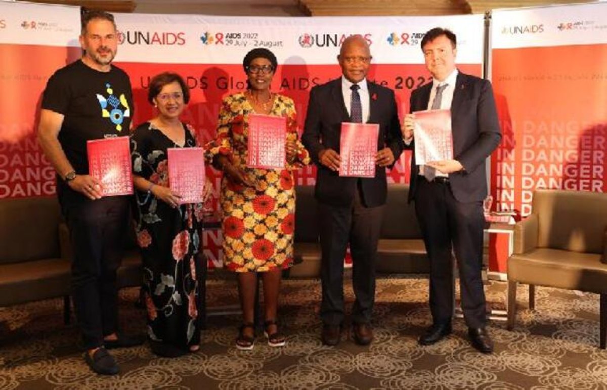 HIV virüsü hızla yayılıyor: 2025'te 1.2 milyon vaka olacak