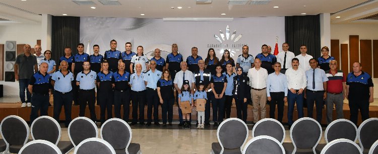 İzmir Karabağlar'da erken bayramlaşma