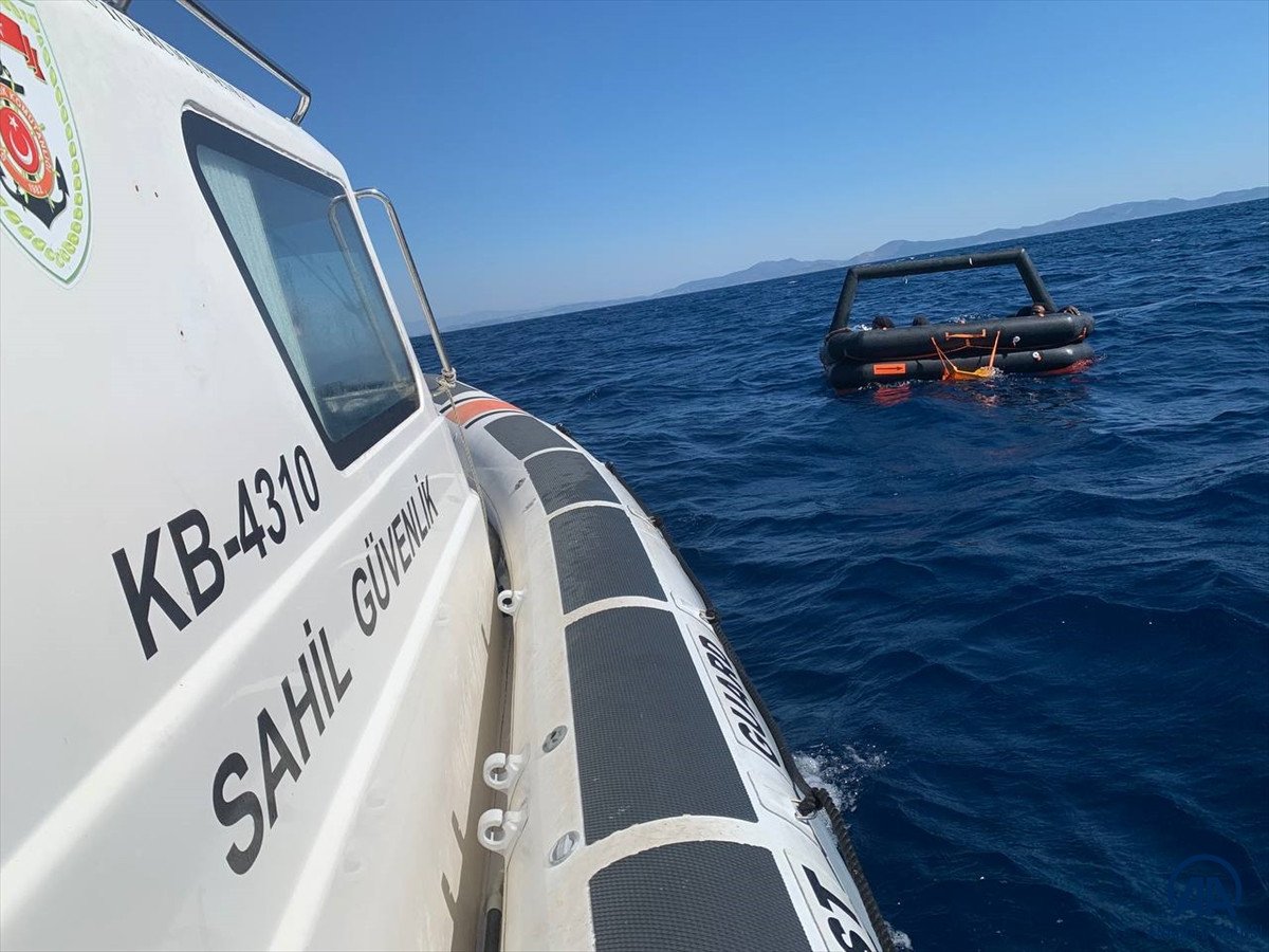 İzmir'de 163 düzensiz göçmen kurtarıldı