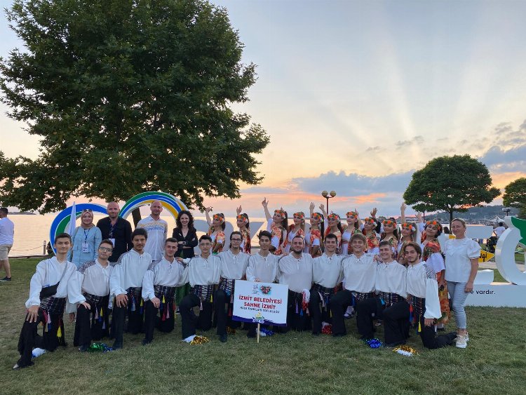 İzmit Marşı Ereğli sokaklarında yankılandı