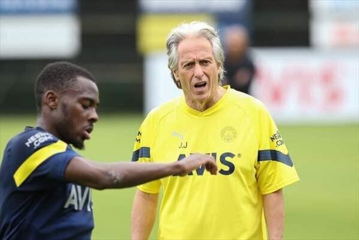 Jorge Jesus'tan Lucescu'ya gönderme