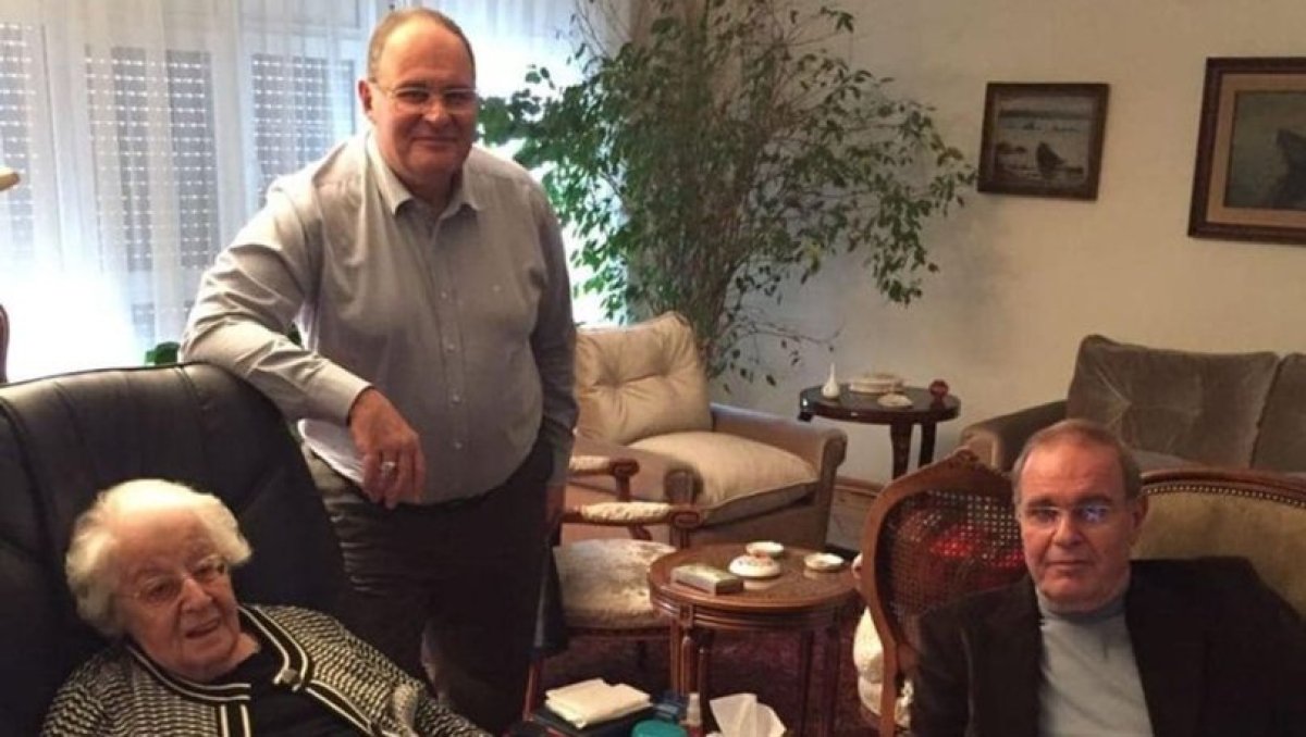 Kemal Kılıçdaroğlu, CHP sözcüsü Faik Öztrak'ın annesinin cenaze törenine katıldı