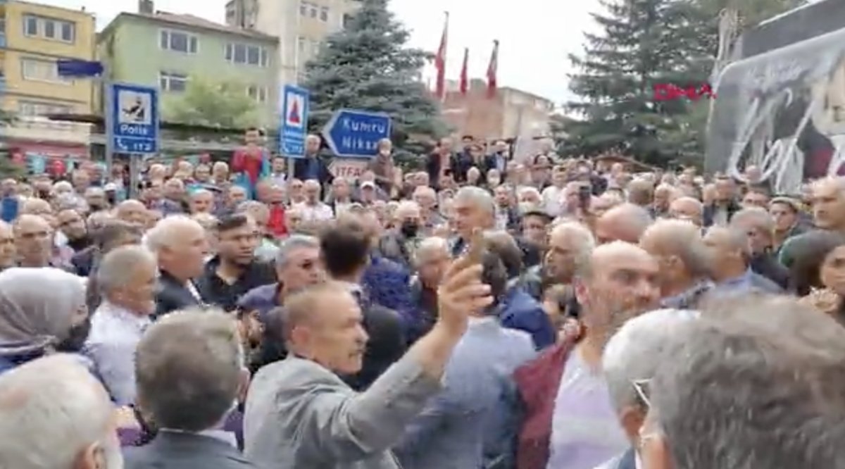 Meral Akşener konuşmasına itiraz eden vatandaşla dalga geçti