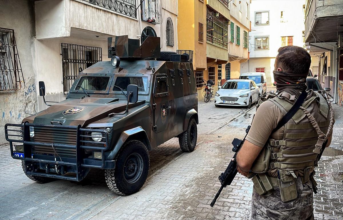 Mersin'de terör operasyonu: HDP'liler gözaltına alındı