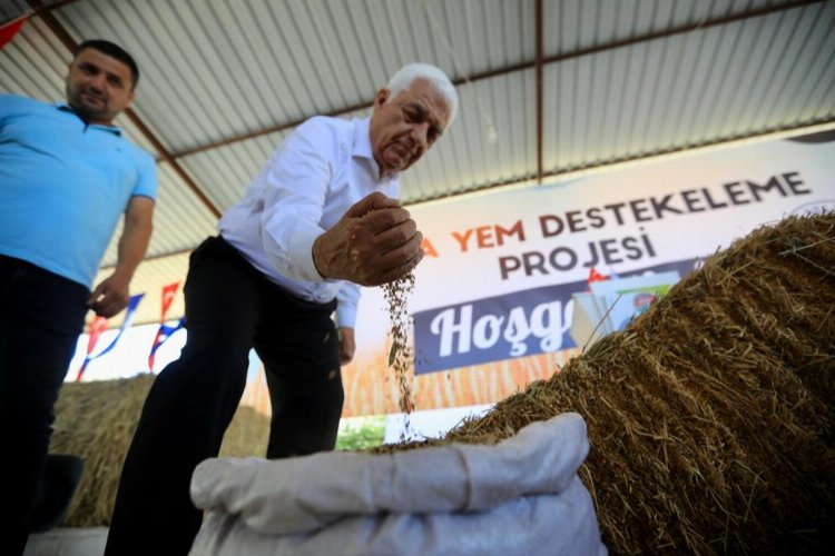 Muğla Milas&#039;ta üreticiye 1 milyon 300 Bin TL değerinde yem desteği