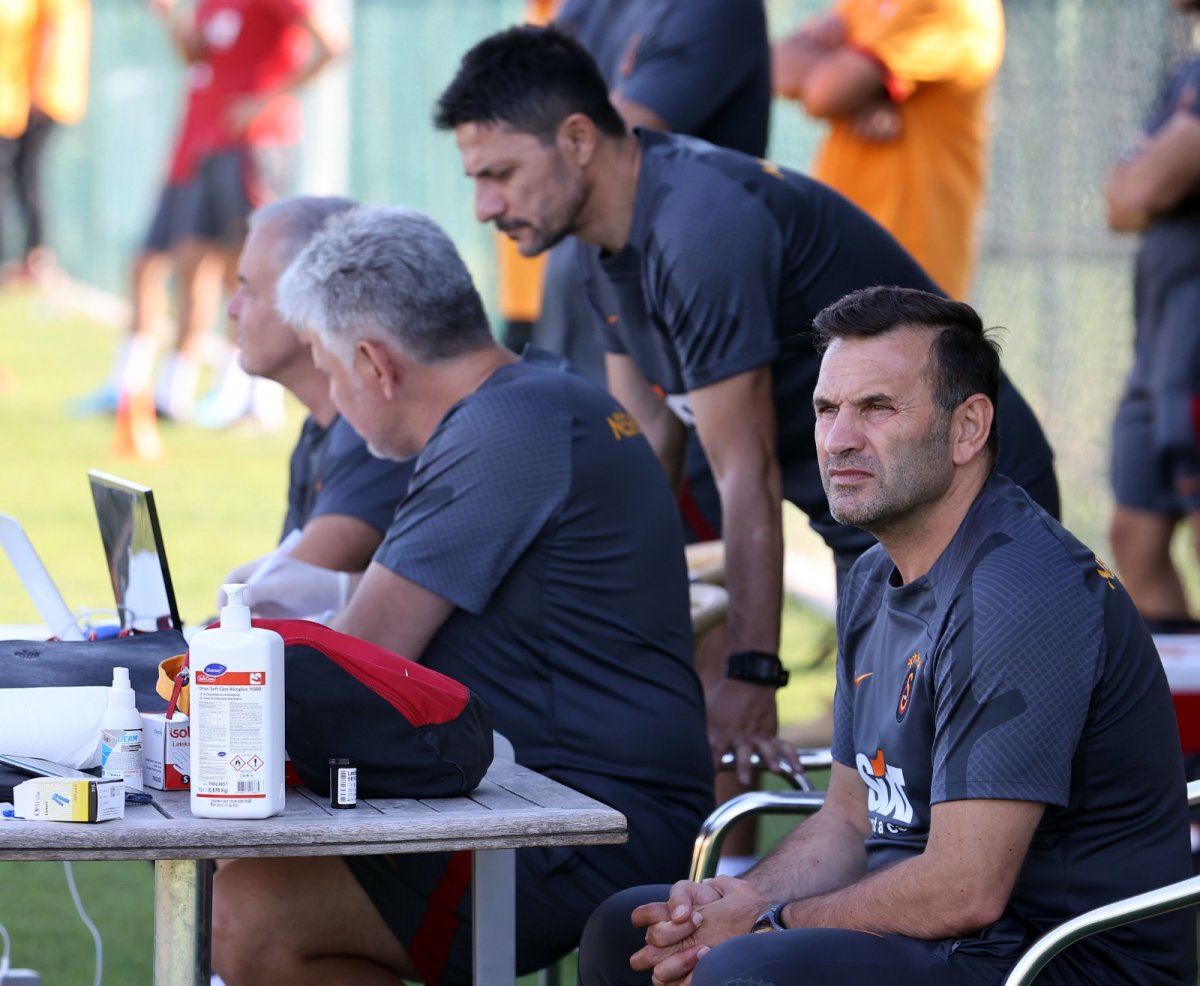 Okan Buruk'tan transfer açıklamaları