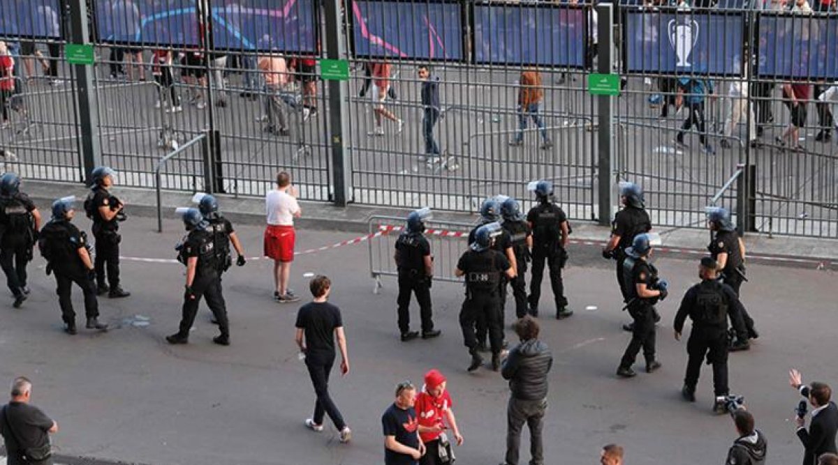 Paris Emniyet Müdürü görevden alındı