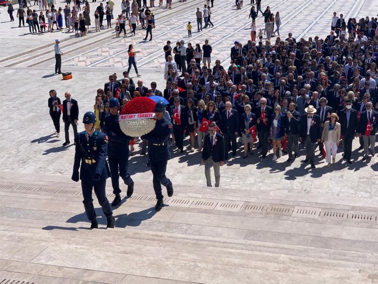Rotaryenler Anıtkabir'de