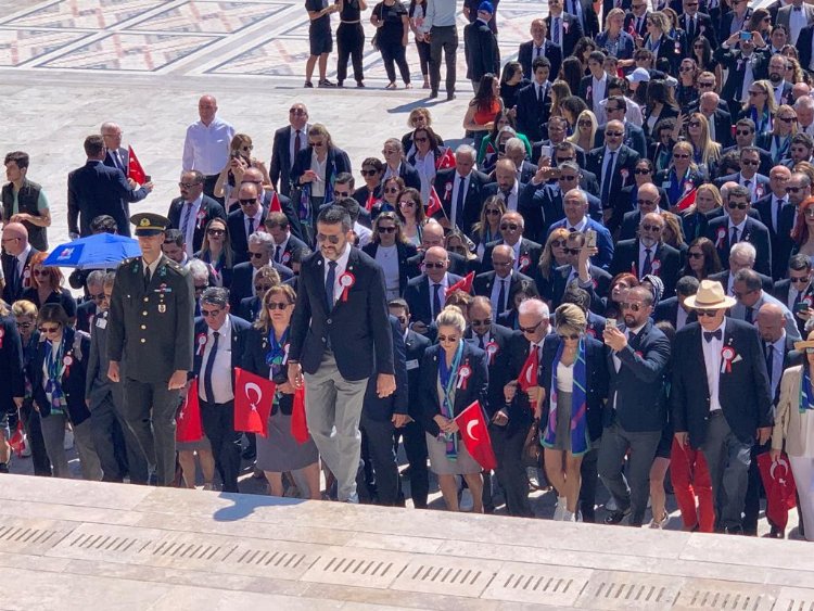 Rotaryenler Anıtkabir'de