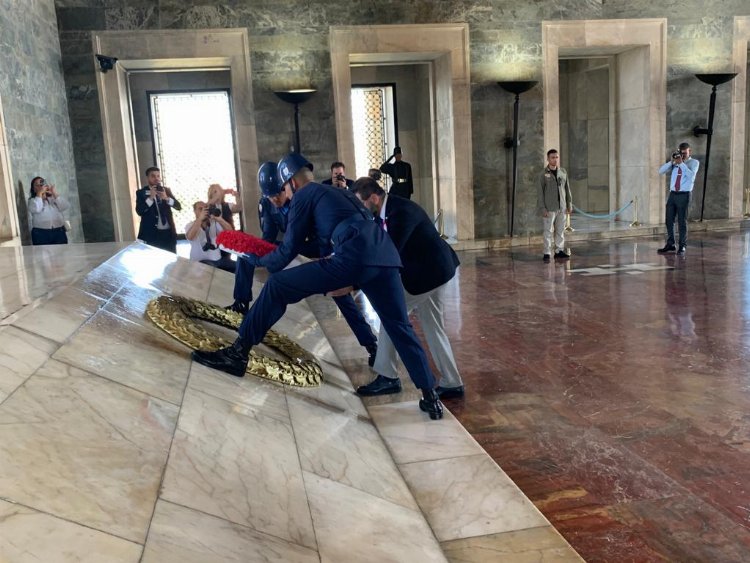 Rotaryenler Anıtkabir'de