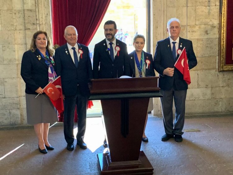 Rotaryenler Anıtkabir'de