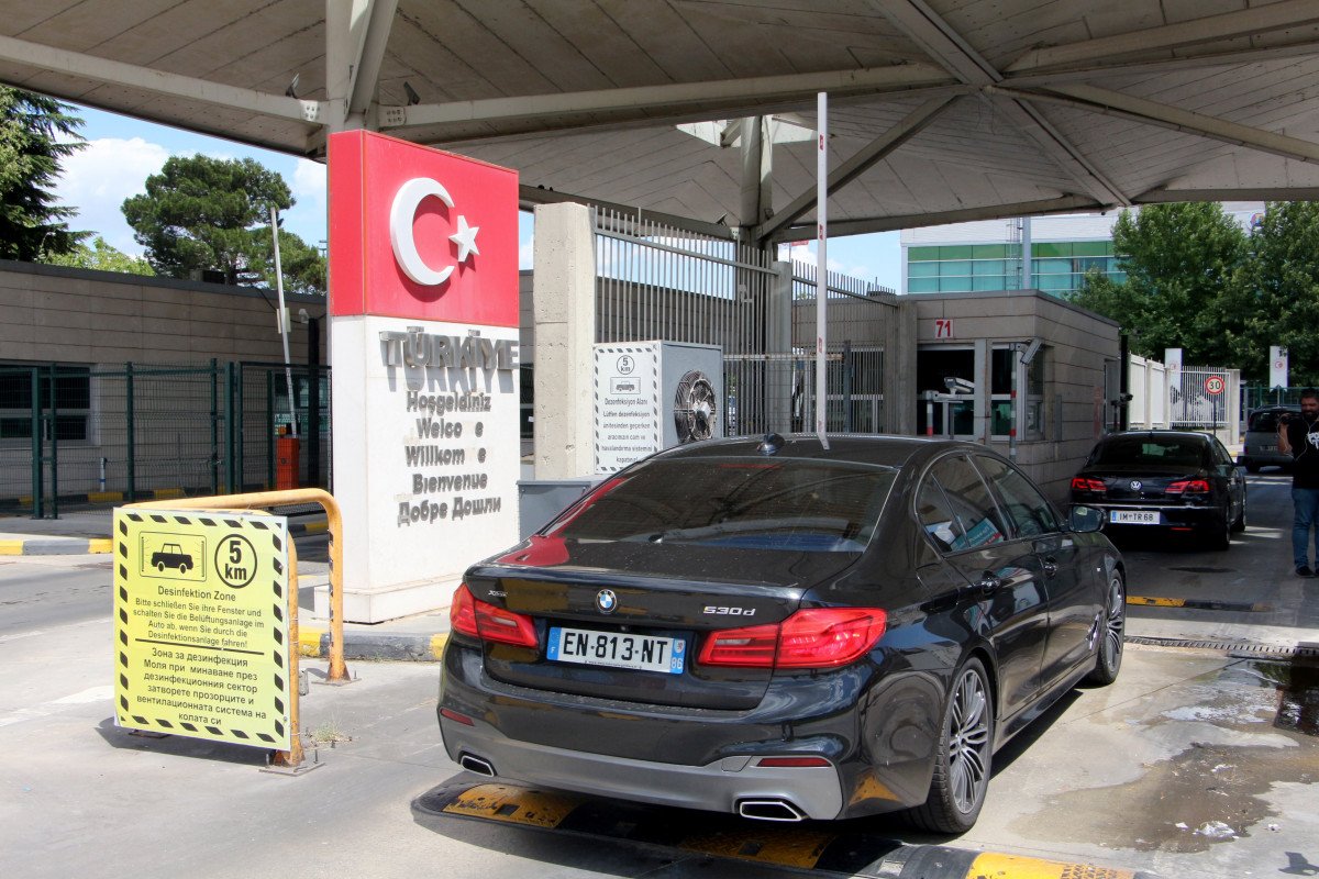 Sınır kapılarında yoğunluk var