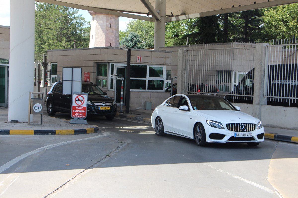 Sınır kapılarında yoğunluk var