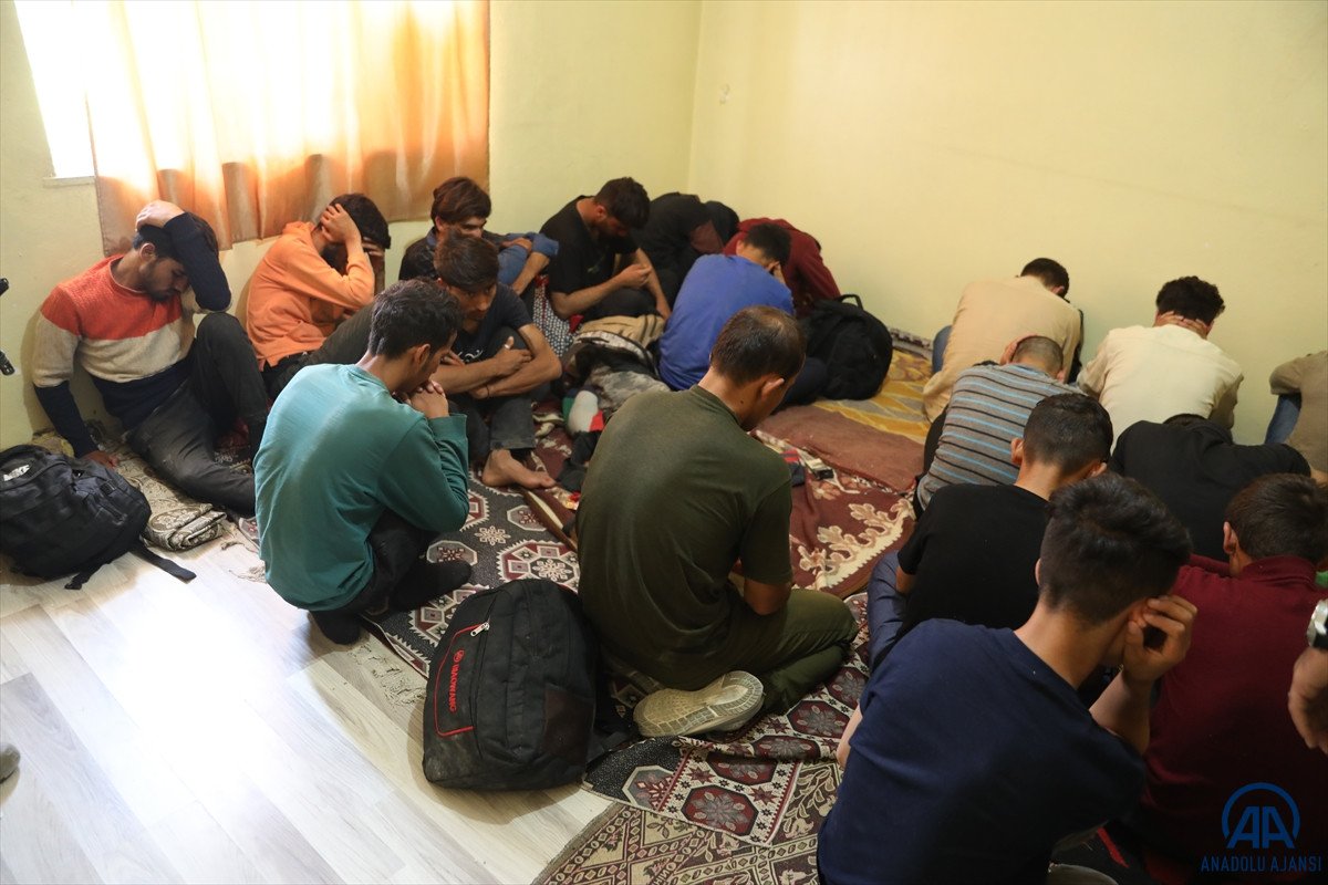 Son bir haftada 5 bin 68 düzensiz göçmen yakalandı