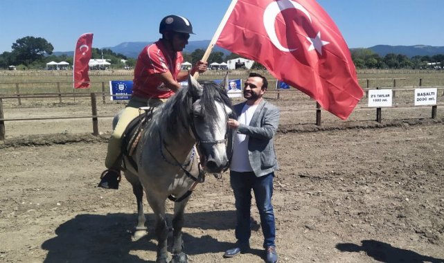 Bursa'da rahvan at yarışları nefes kesti