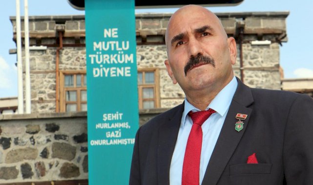 Çocukları görme engelli babaya, 28 yıl sonra 'gazi' unvanı verildi