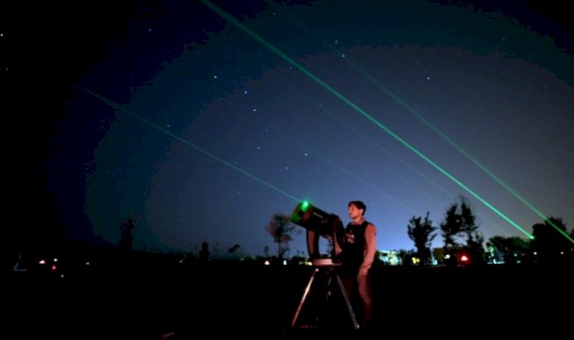 Van'da göğe bakma kuyruğu