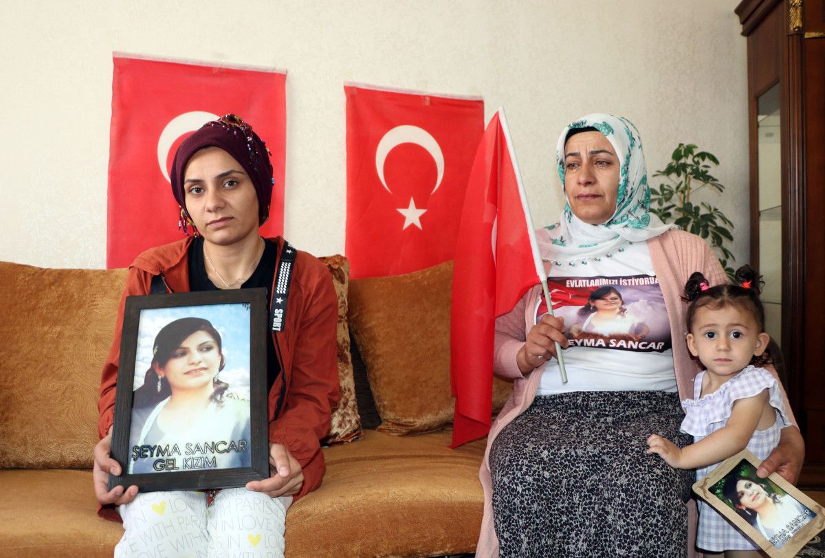 Van'da dağa kaçırılan kızına seslenen anne: Orası senin yerin değil